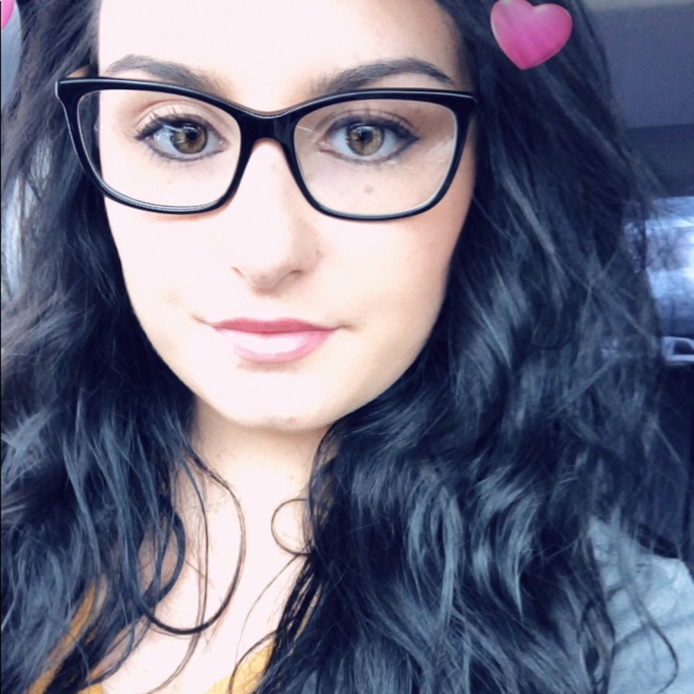 Meet your Posher, Samantha
